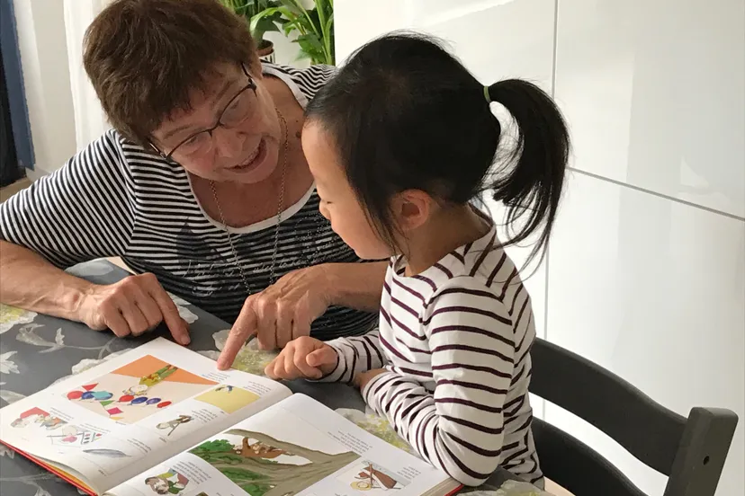 voorlezer suze met julia wu