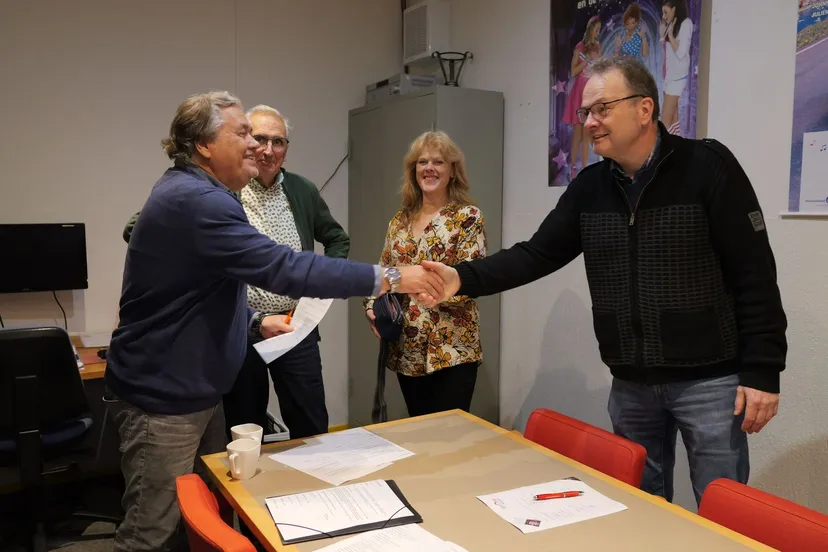 tekenen intentieverklaring samenvoeging rtv beverwijk ijmond nieuws 2024 11 12 01