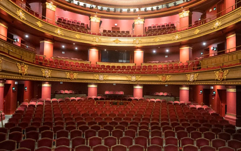 3z1a4969 schouwburg wim meijer fotografie 915x518 1