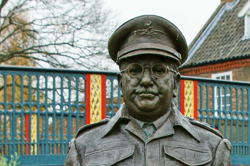 captain mainwaring geographorg uk 3227534 wiki