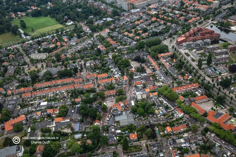 raadhuis en wilh plein