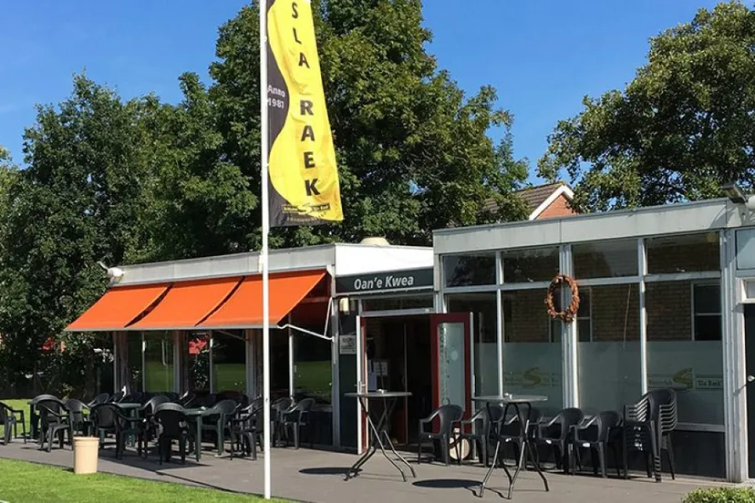 Clubhuis Sla Raek - Broeksterwâld