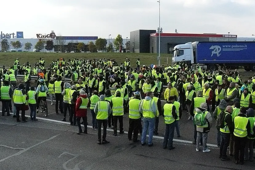 1024px manifgiletsjaunesvesoul 17nov2018 cropped