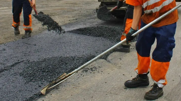 asfaltering wegwerkzaamheden 715x408