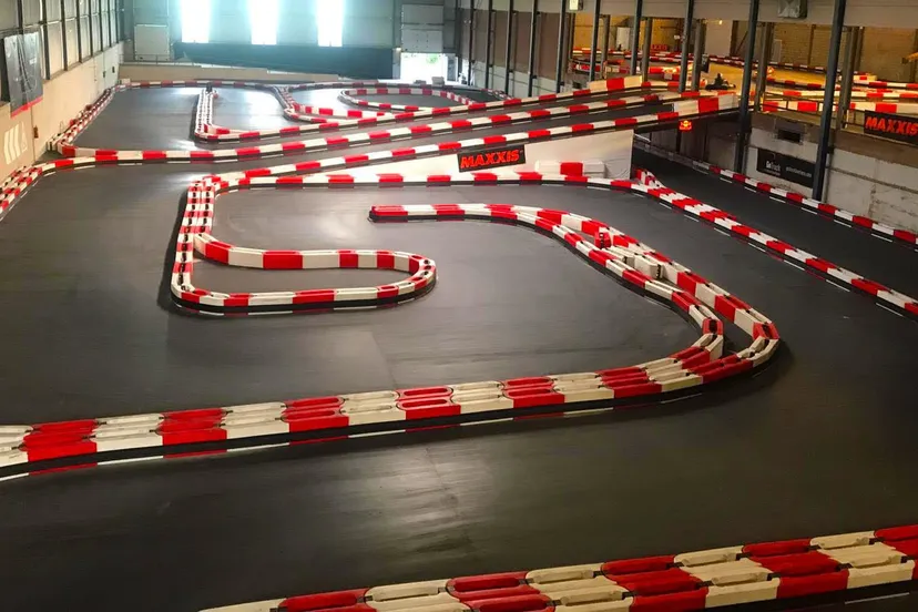 elektro kartbaan powerarea e1566748808785