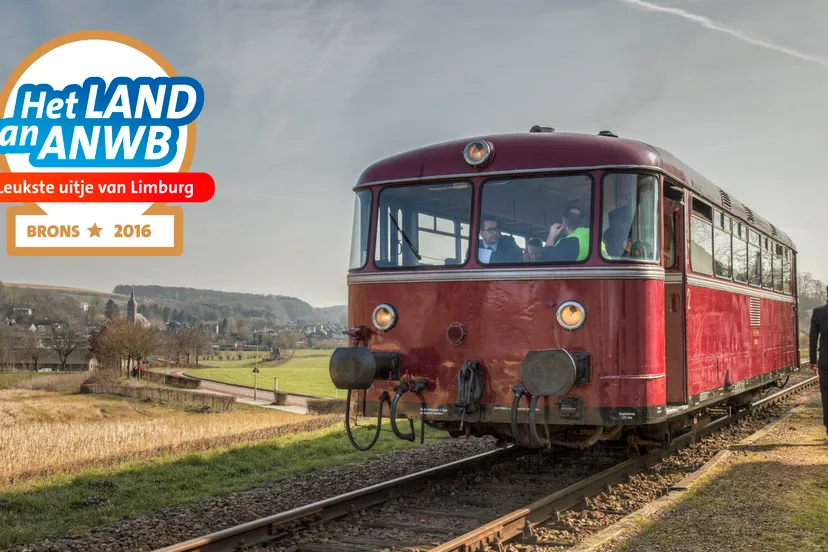 foto railbus met leukste uitje logo erbij