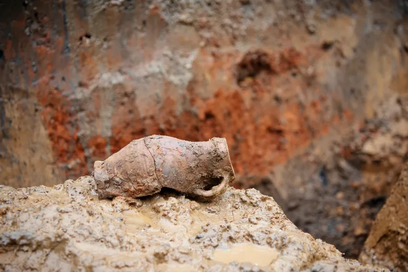 gemeente heerlen 2018 archeologisch onderzoek raadhuisplein 01 kruik 1280x719
