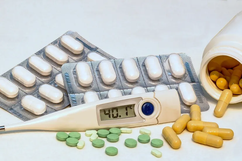 griep epidemie pixabay fever thermometer 1935504 1920