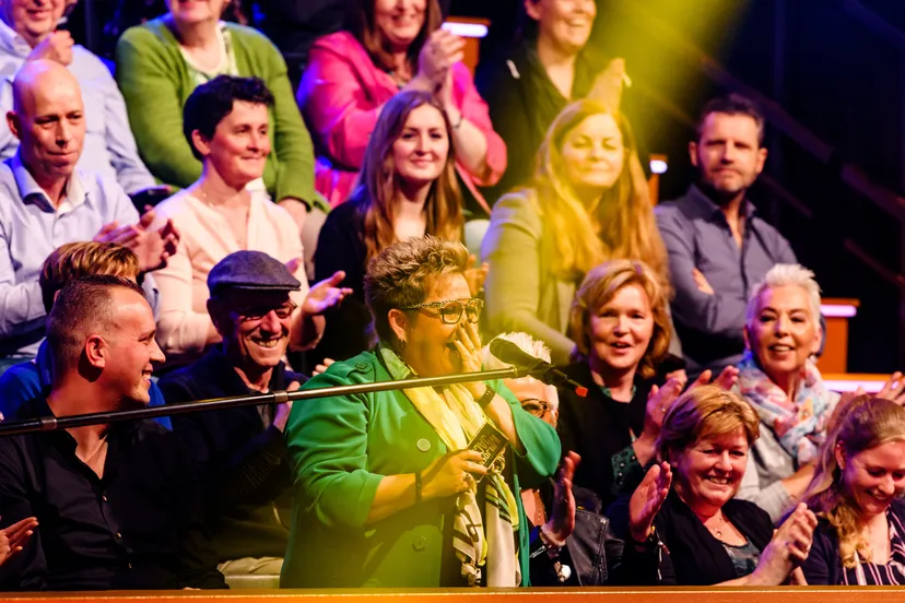 marianne uit hoensbroek wint gloednieuwe auto bij tv show miljoenenjacht