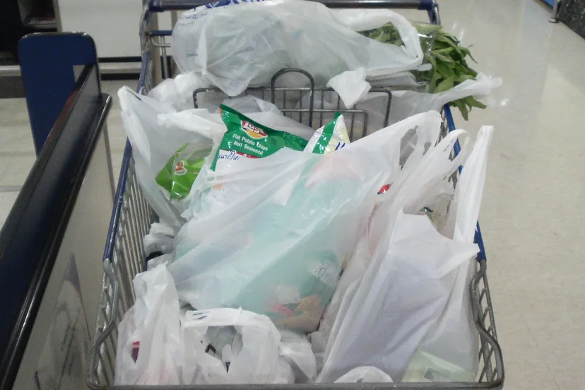 plastic zakken keng susumpow via fotercom cc by e1451331498118