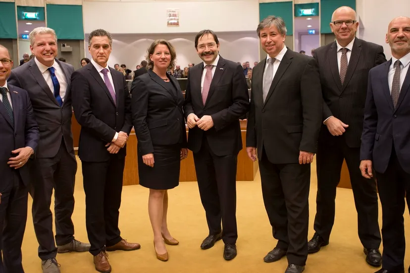 provincie limburg gedeputeerden 2015 1 e1430395951288