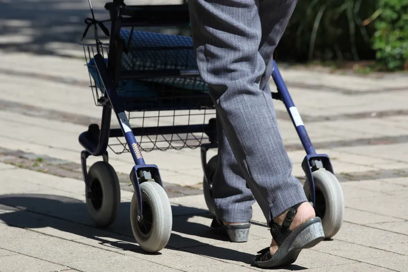 rollator 3480878 1920