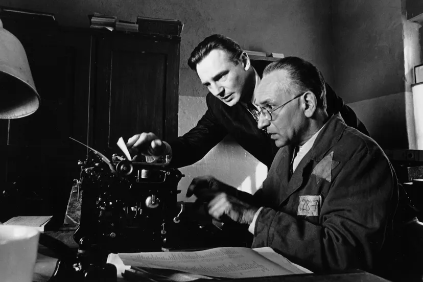 schindlers list still e1546633426341