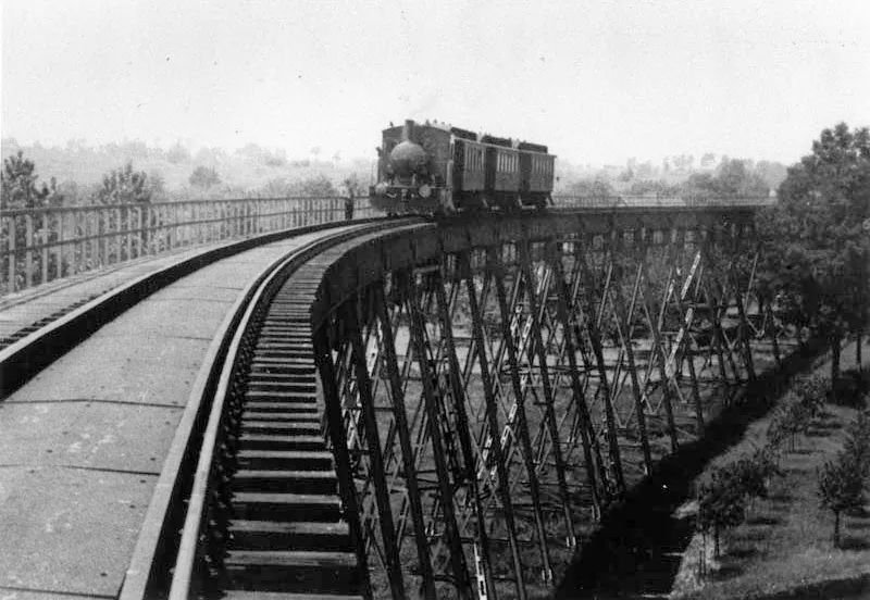 viaduct van de stoomtramlijn maastricht vaals nabij de forellenkwekerij in gulpen 1938 fotocollectie rhcl maastricht gam 33500