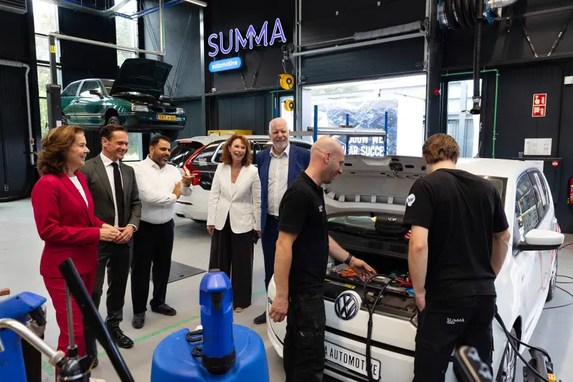 260826 19894 Rondleiding Summa Automotive