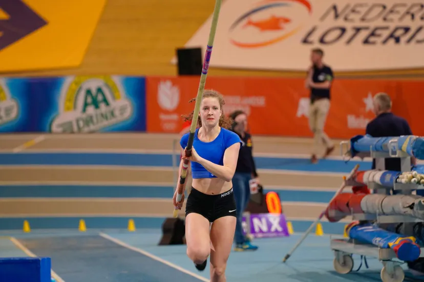 200215nkindoor u20 polsstok fleurvanderlinden zilver foto phvught 86379480 2809134452488324 1687895247947825152 o