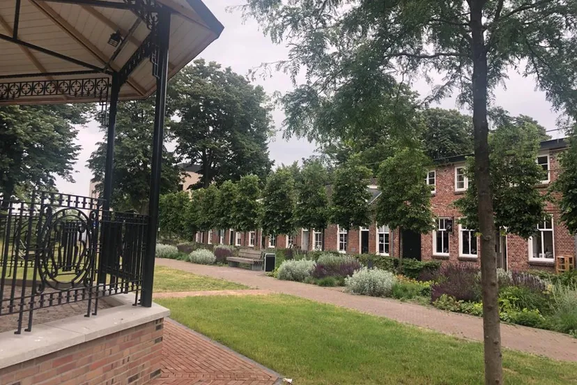 25c31240 fdf3 43a0 8211 22d7b675416d 1