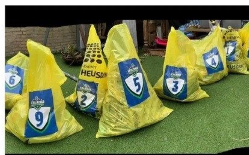 444444444444 915x518