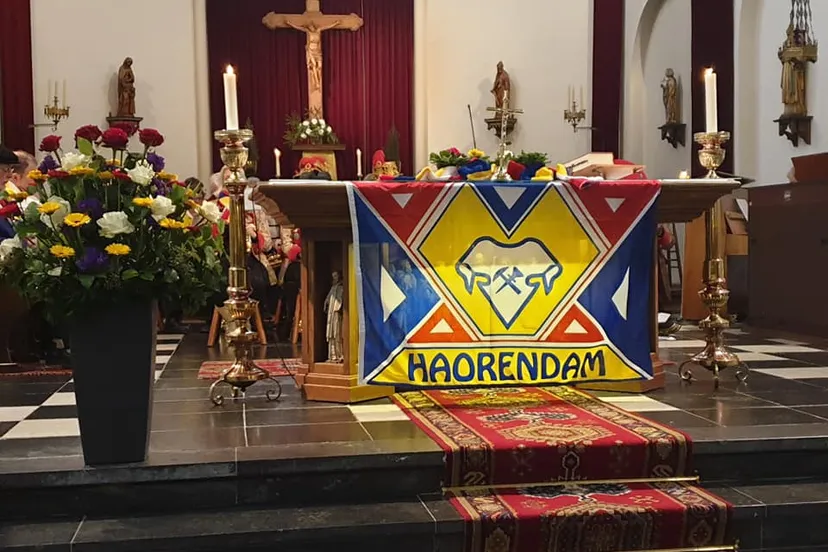 53261049 2038390856229207 5883140558750220288 n