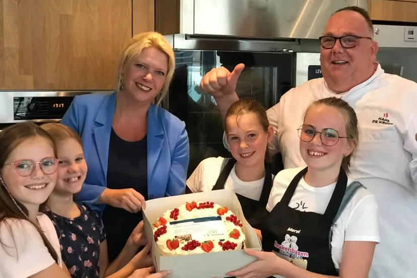 68751027 2346145325463025 342592537426395136 n