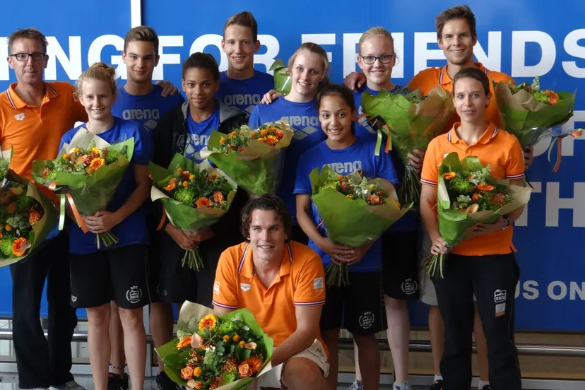 a922qjkkl24hrk11m4tjuydto ww140818 zwemmen