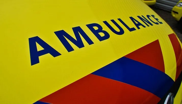 ambulance close up logo 112 hulpdiensten spoed groot 715x408