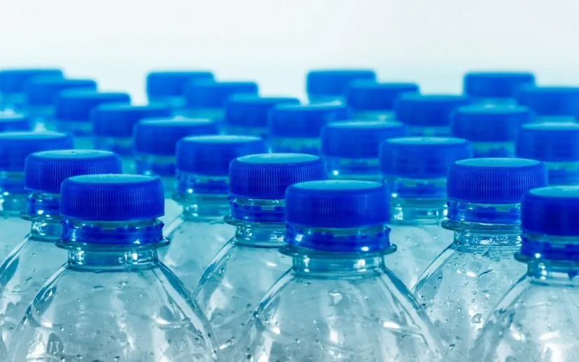 bottles 4276208 1920 915x518 1