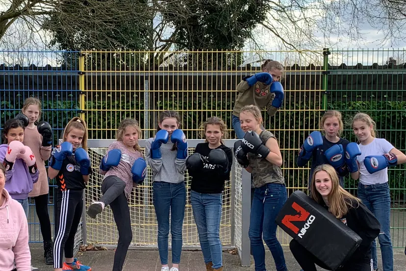 buurtsport meiden kick