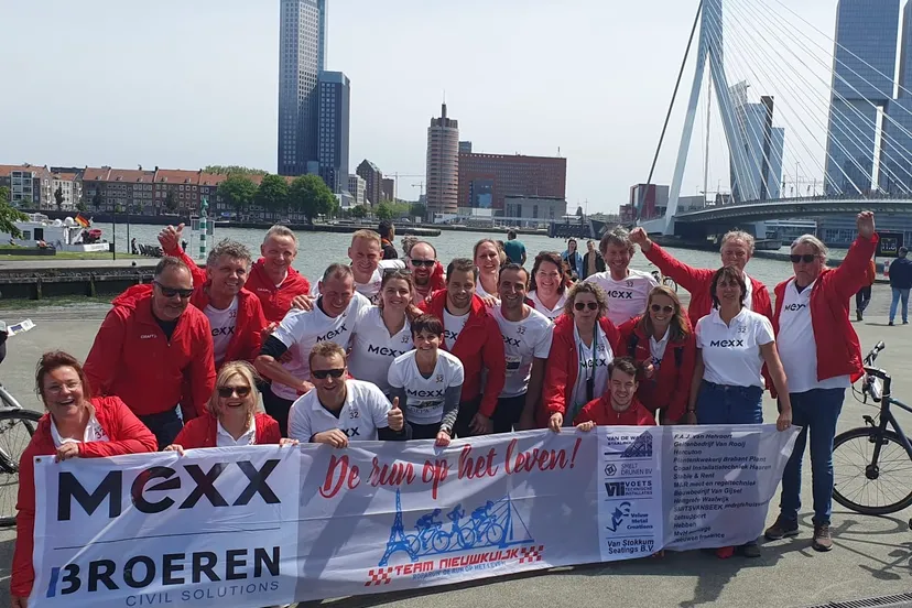 da6c64dd 49a9 4895 8aae e309f154e133