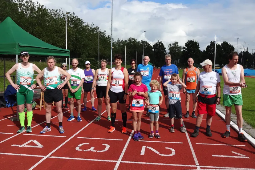 dsc03002startbijnummers1 3 5 10kmnk20km2021 08 21