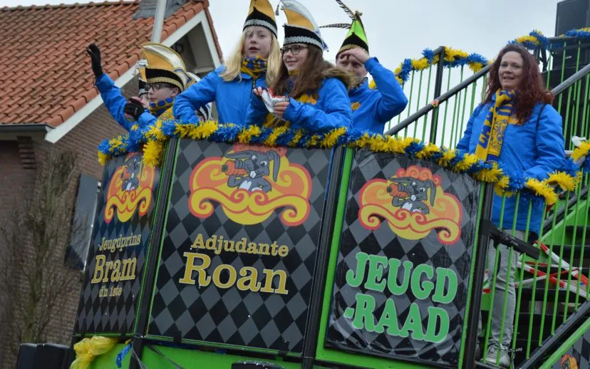 elshout 47 915x518 1