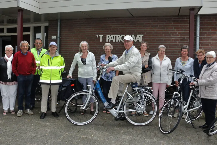 fietsen foto bij patronaat