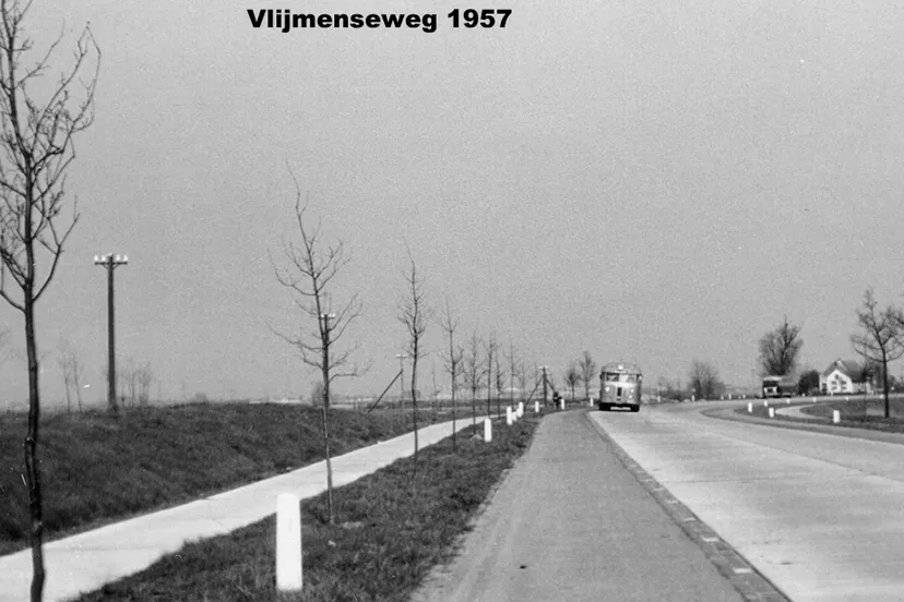 foto vlijmensewg 1957 gien van wijk lezing feb 2023 1cdehut
