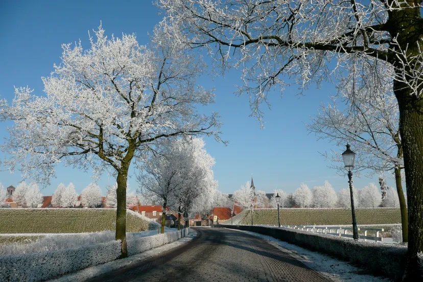 heusden aanzicht sneeuw