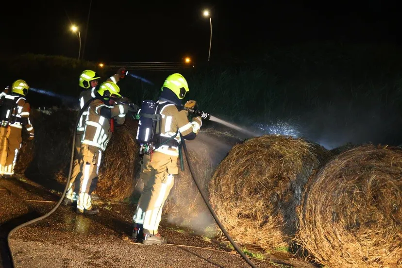 hooibalen in brand waalwijk 3