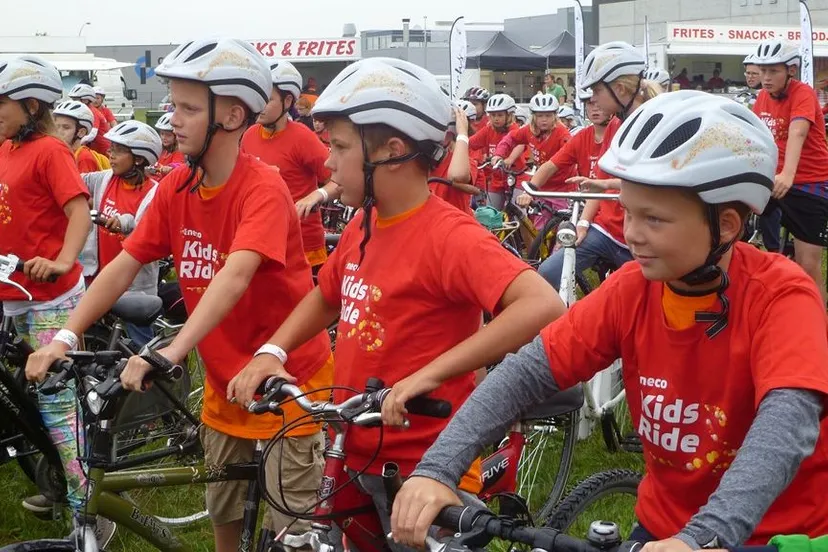 jyuoqm2ktzwj79qdcyk1j380w ww140728kidsride