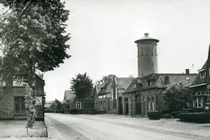 kantoor en magazijn juli 1949034