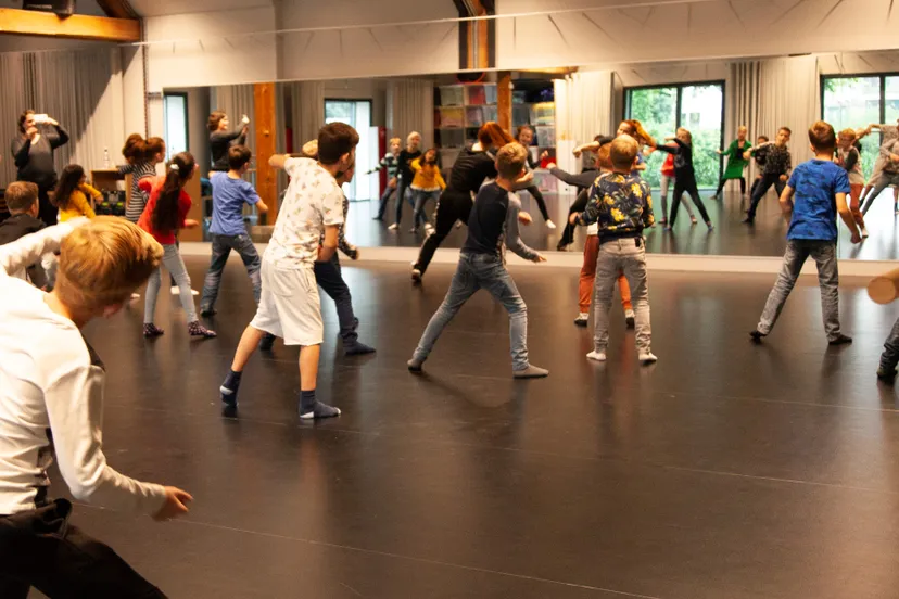 kinderkunstfestival dans