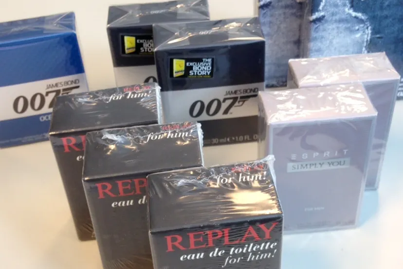 l8ckgpzxsle1s3snac1ewcyw1 14 08 29 parfum