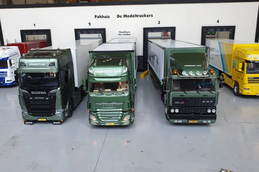 modeltruckers pakhuis