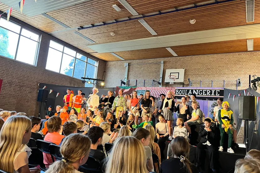 musical groep 8 bussel