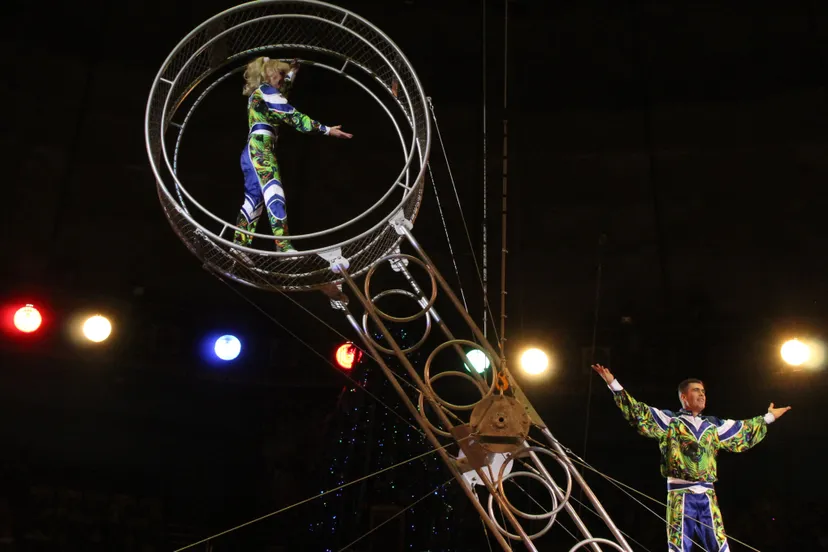 rad des doos mumladze wintercircus pallasso