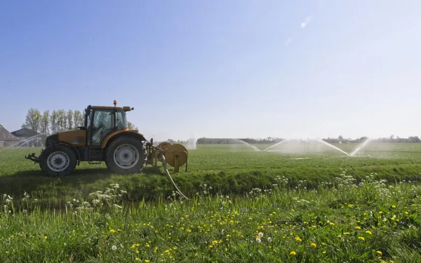 tractor 5096167 1280 915x518 1