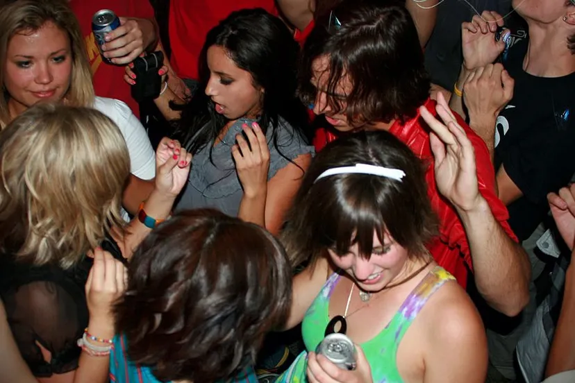 umzcfndr1tld21bb9na9cfnhk 2860348441a65ee3e11cb