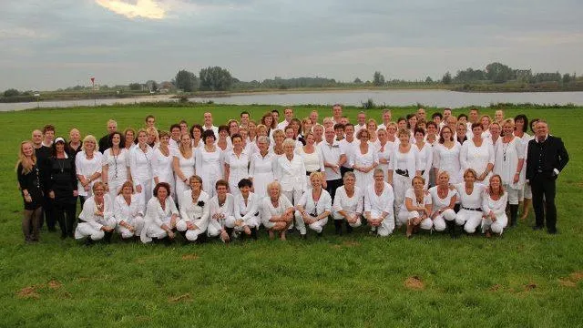 zeausil4zz8p9tfj7y9q1wzv8 5479833007769633638511739078861n