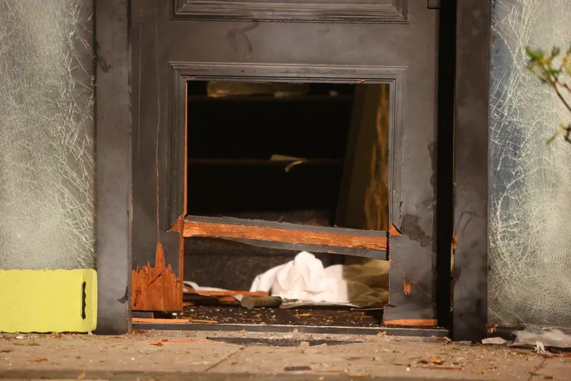 2024 11 16 meesters multi media fotos vrouw zwaar gewond bij explosie onsenoortsestraat nieuwkuijk7