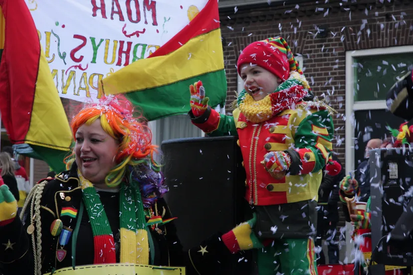 optocht knotwilgendam 8