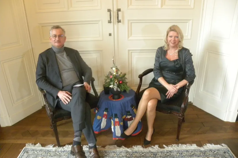 in gesprek burgemeester van heusden willemijn van hees en frederik de bruijne copyright adri eijkemans 2024