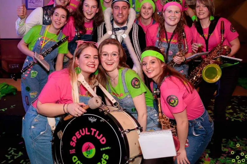 1 blaaskapel speultijd