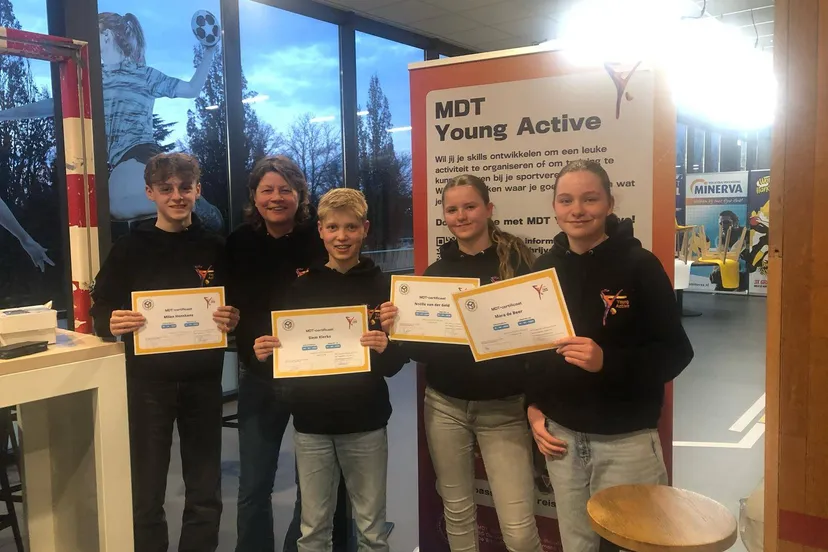 certificaatuitreiking milan siem mara noelle